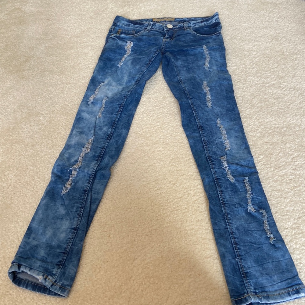 Blue Distressed Jean Low Raise in Size 27 Fold up with Lace Design